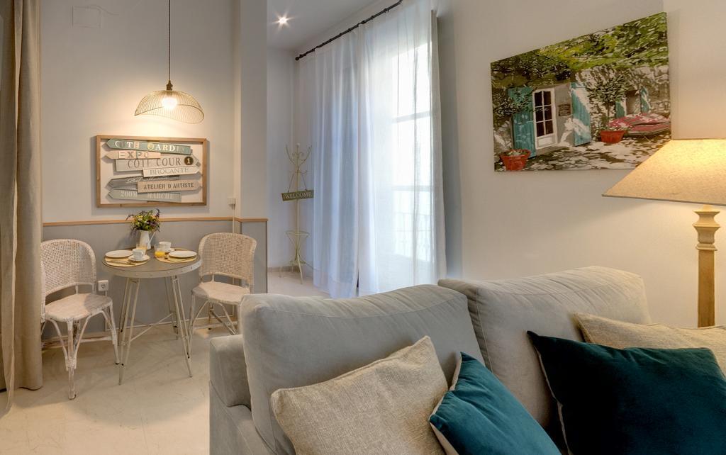 Dreamsapt Jovellanos Apartment Sevilla Bagian luar foto