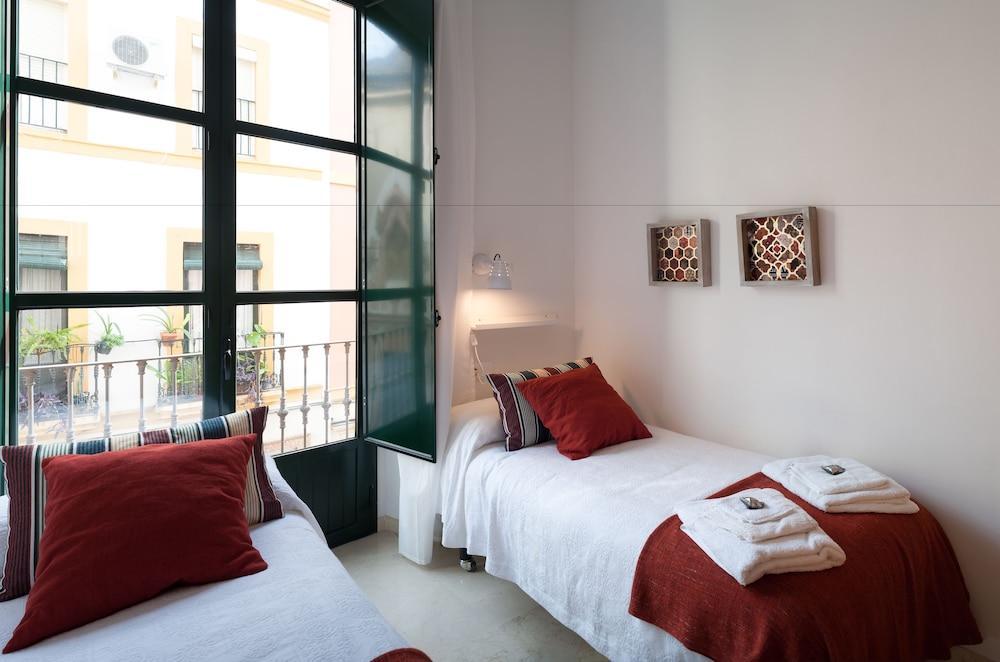 Dreamsapt Jovellanos Apartment Sevilla Bagian luar foto